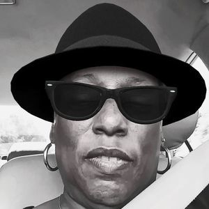 Meet your Posher, Tonya